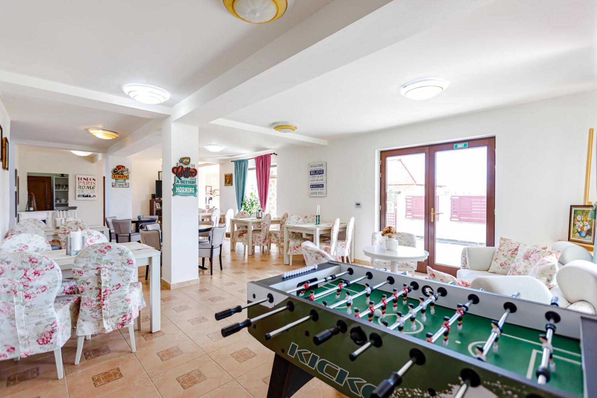 Gasthaus Sacalaz Hotel Timişoara Buitenkant foto