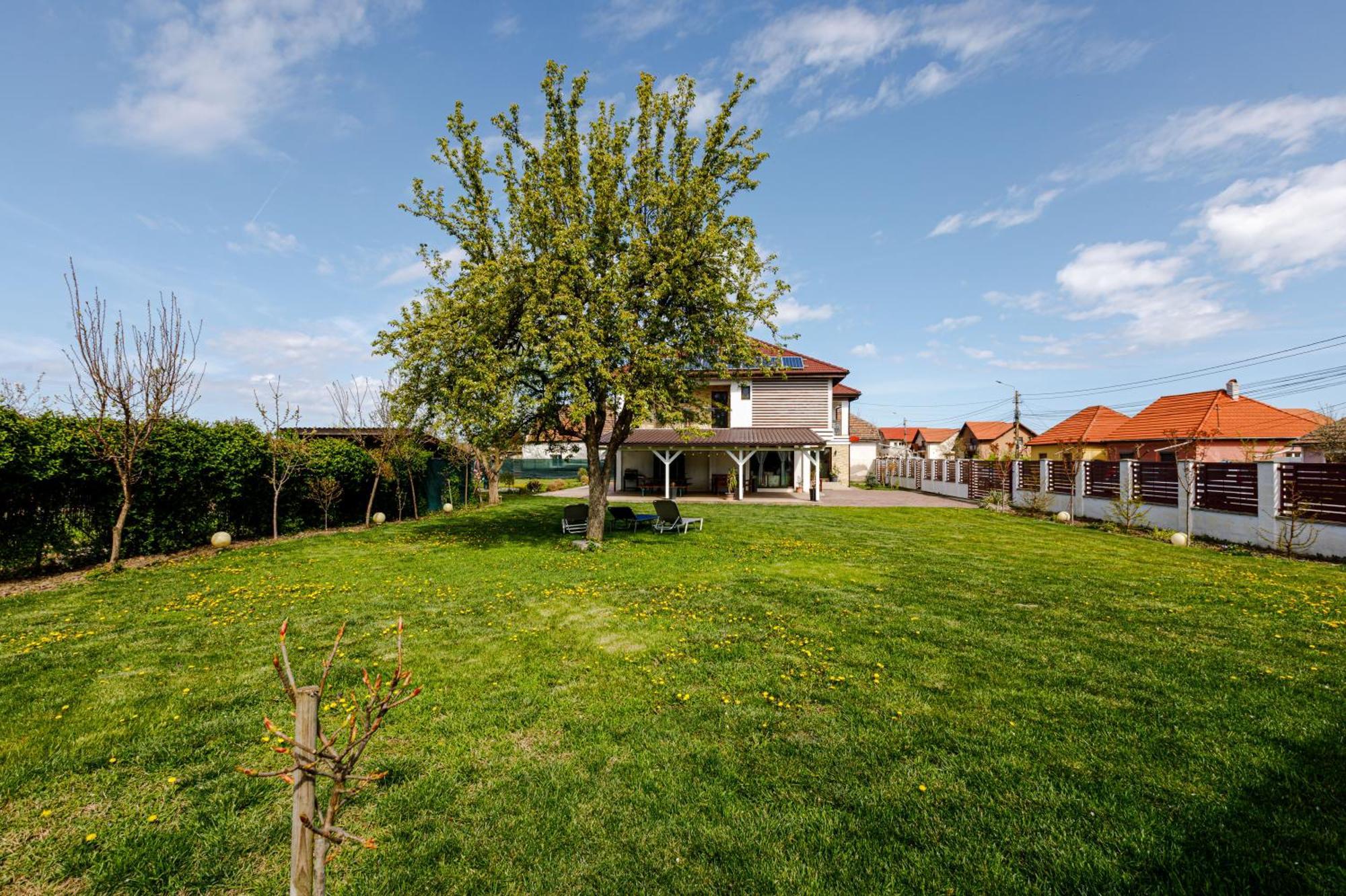 Gasthaus Sacalaz Hotel Timişoara Buitenkant foto